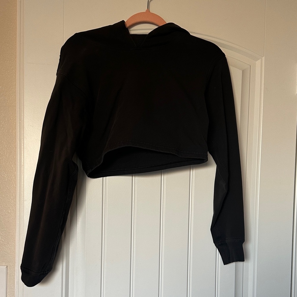 Lululemon Cropped Black hoodie. Size 2 (XS)